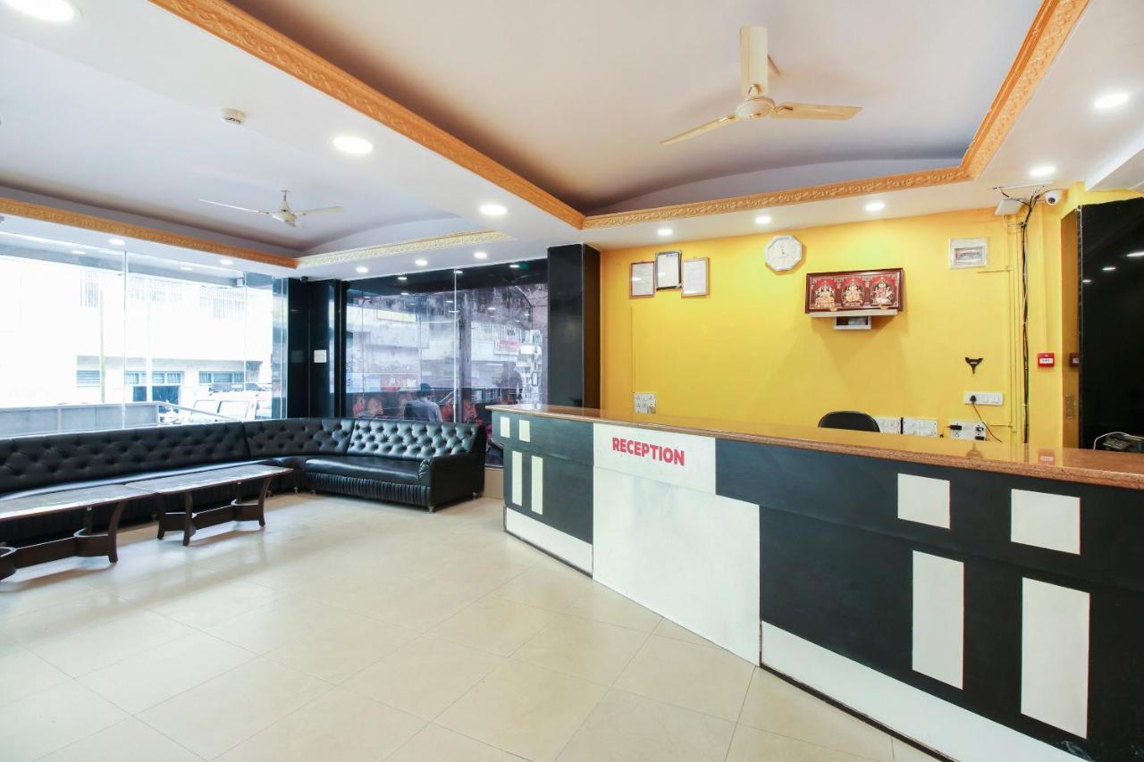 Capital O 71729 Lucky Inn 班加罗尔 外观 照片
