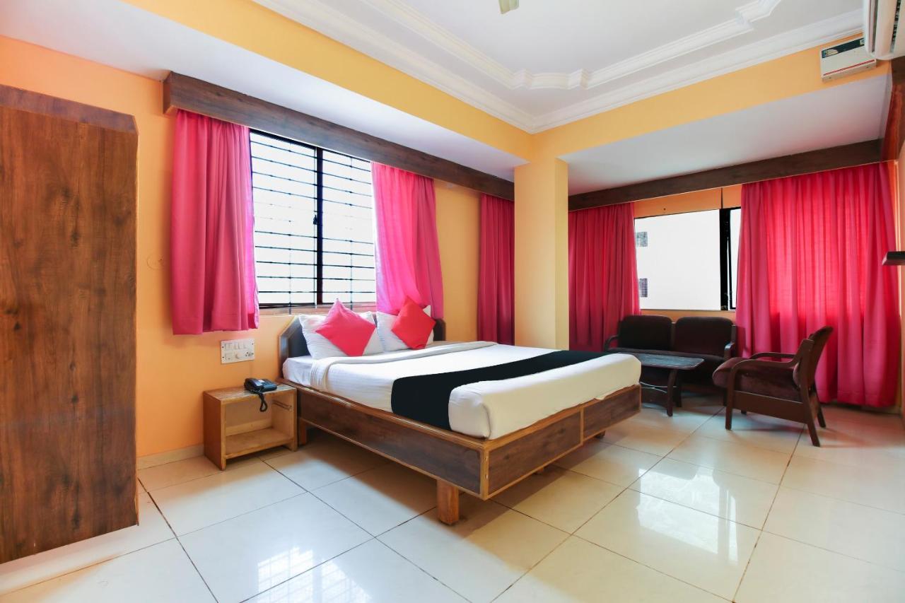 Capital O 71729 Lucky Inn 班加罗尔 外观 照片